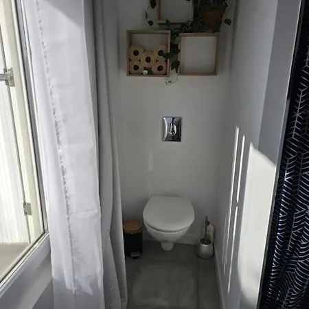 Apartament Petit Proche Ima *